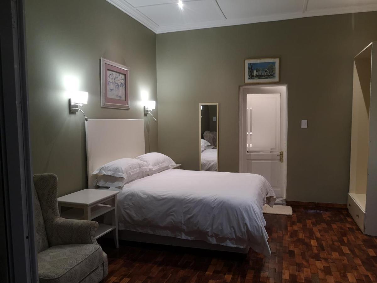 Metsing At Harties Hotel Hartbeespoort Bagian luar foto