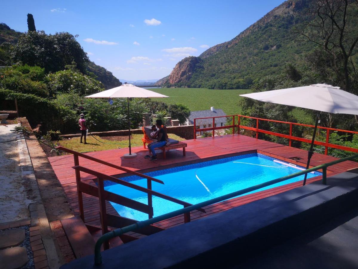 Metsing At Harties Hotel Hartbeespoort Bagian luar foto