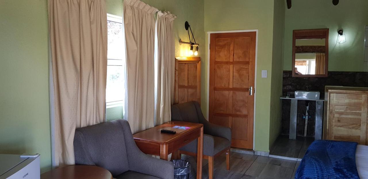 Metsing At Harties Hotel Hartbeespoort Bagian luar foto