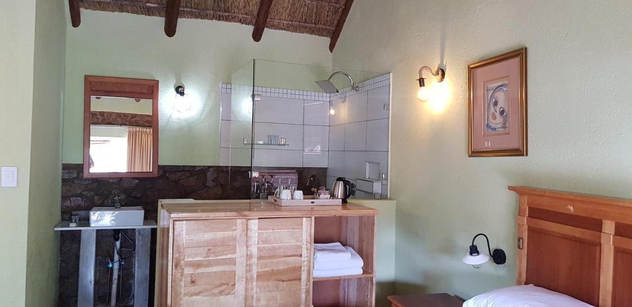 Metsing At Harties Hotel Hartbeespoort Bagian luar foto
