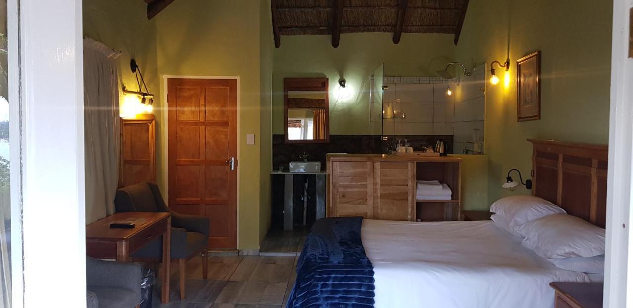 Metsing At Harties Hotel Hartbeespoort Bagian luar foto